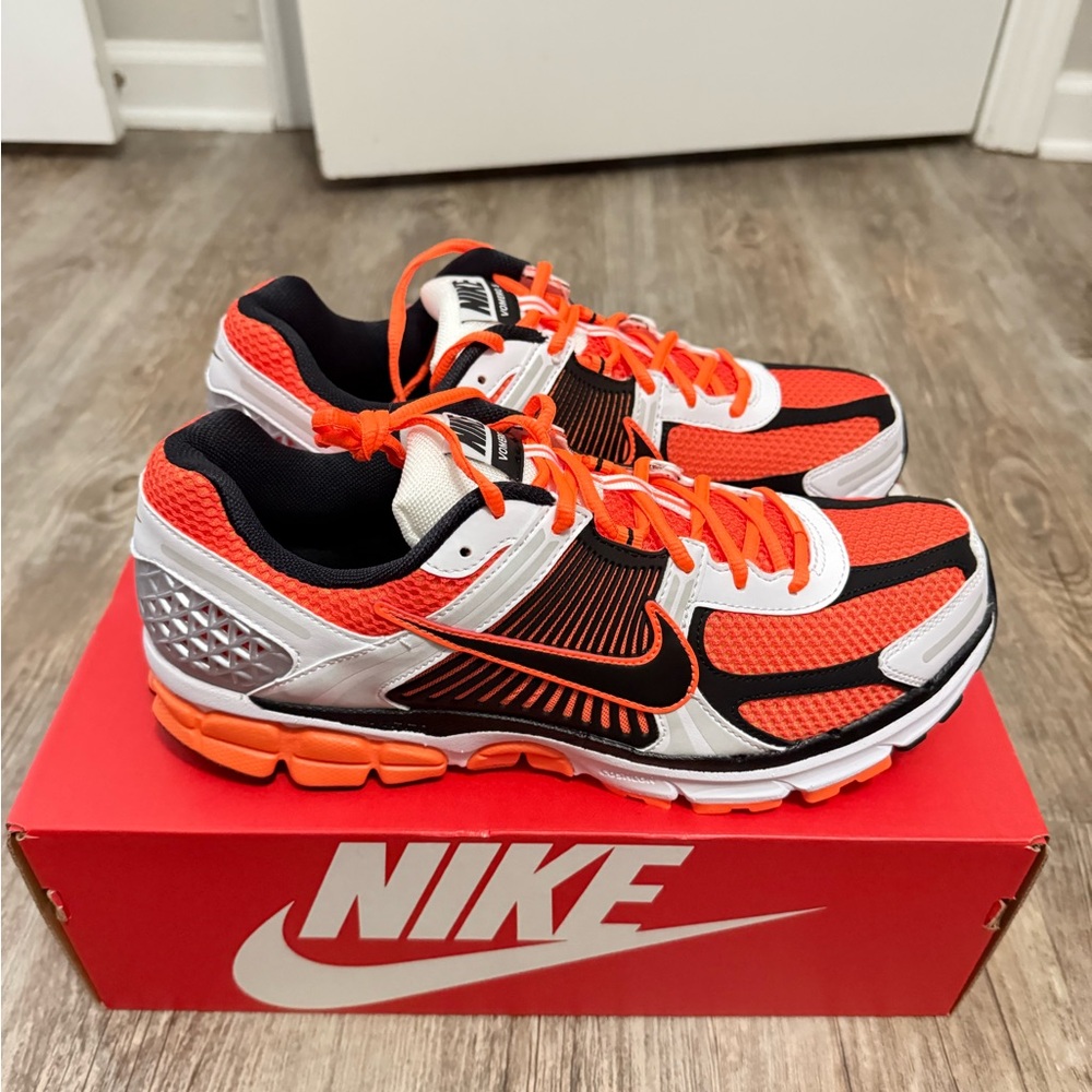 Nike vomero 5